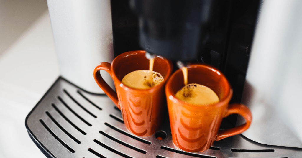 preparation of espresso in an automatic espresso machine