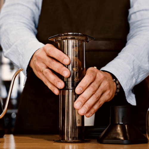 making aeropress coffee